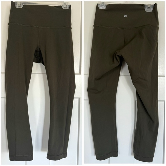 Lululemon Wunder Under Crop (High-Rise) Full-On Luxtreme 21” – Dark Olive size 4 - Picture 2 of 3